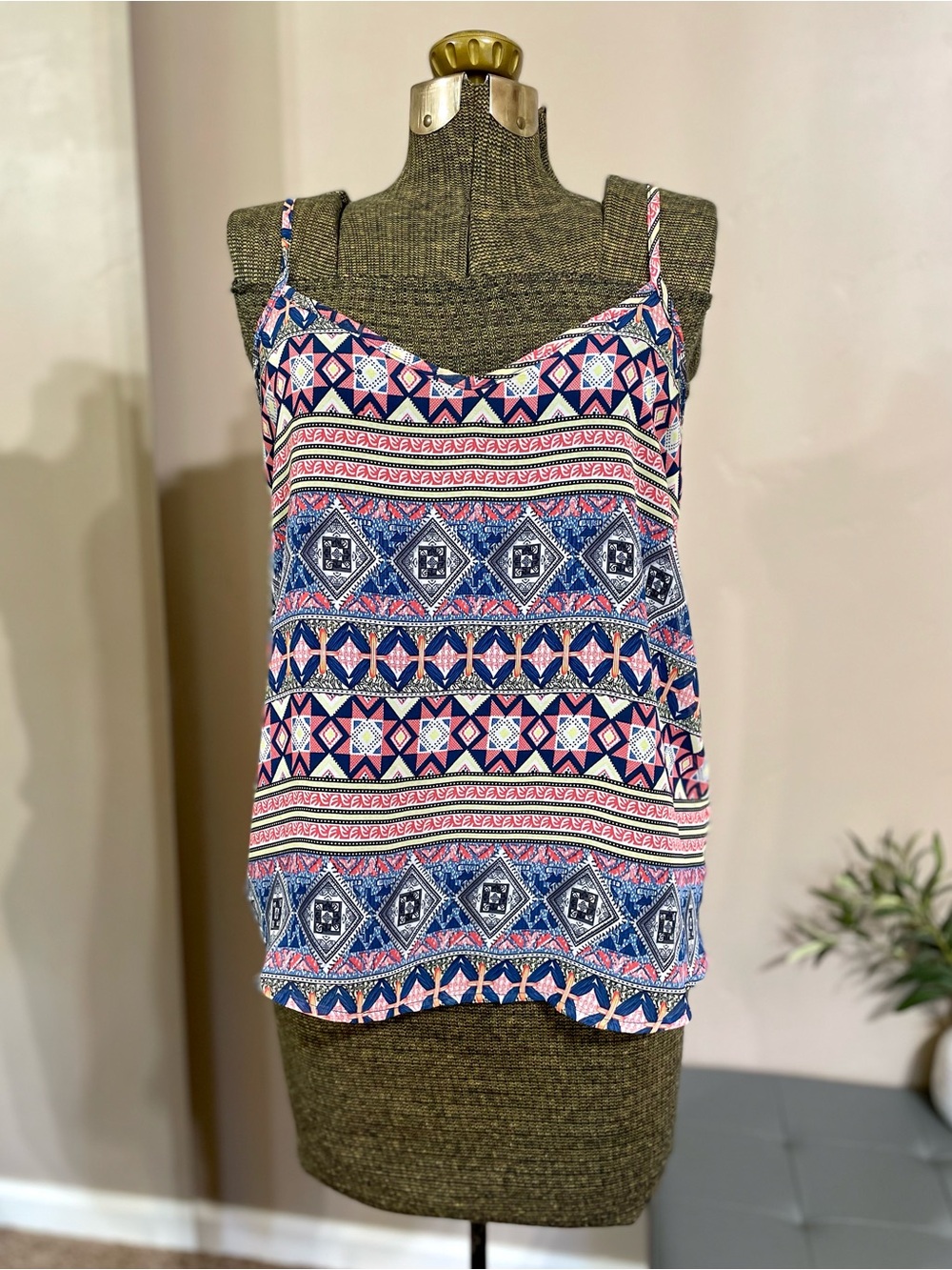 Sans Souci Y2K Boho Sheer Chiffon Cami Tank Top Geometric Flowy Summer Festival